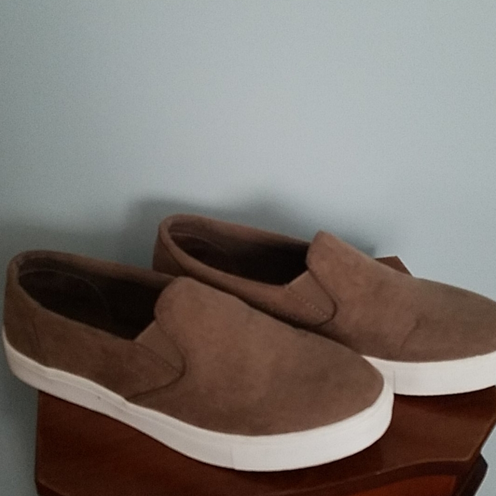 MIA Slip on Sneakers